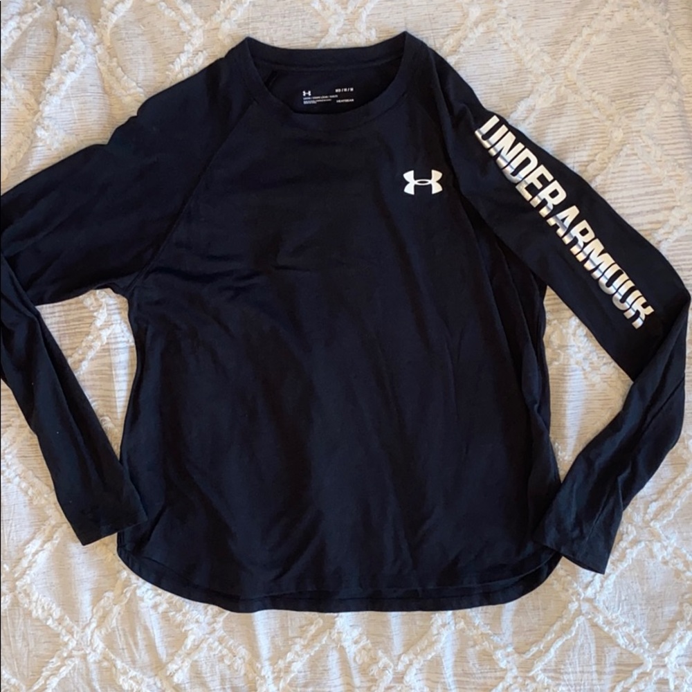 Long sleeve athletic top